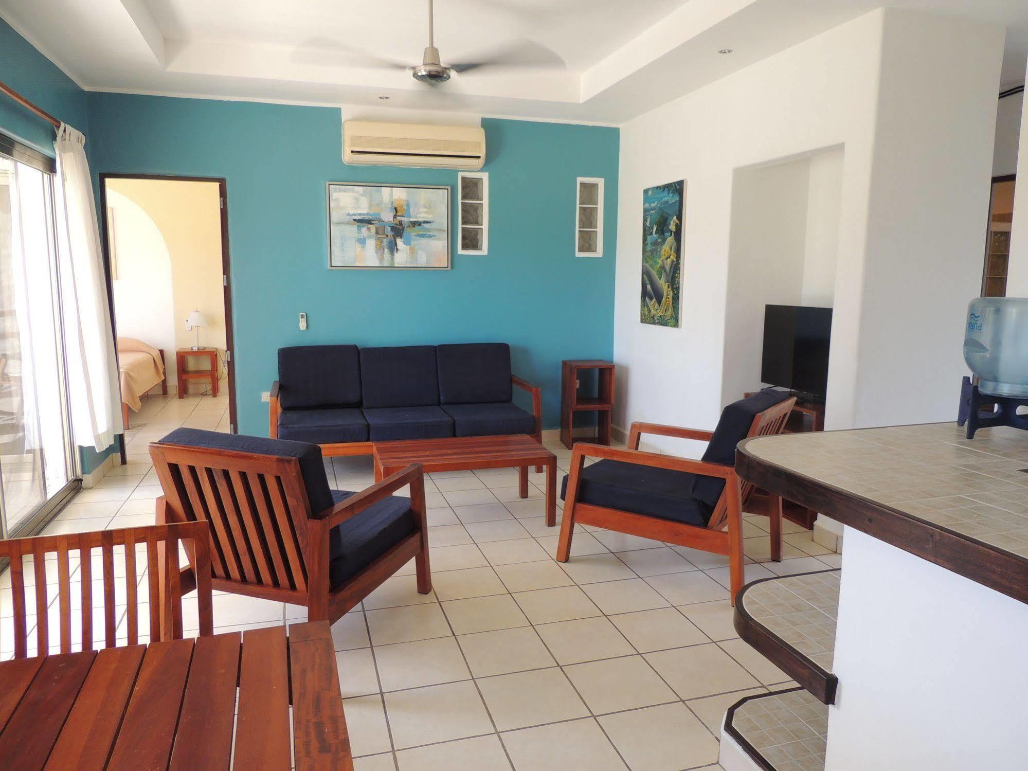 Hacienda Iguana Beach And Golf Resort Tola Exterior foto