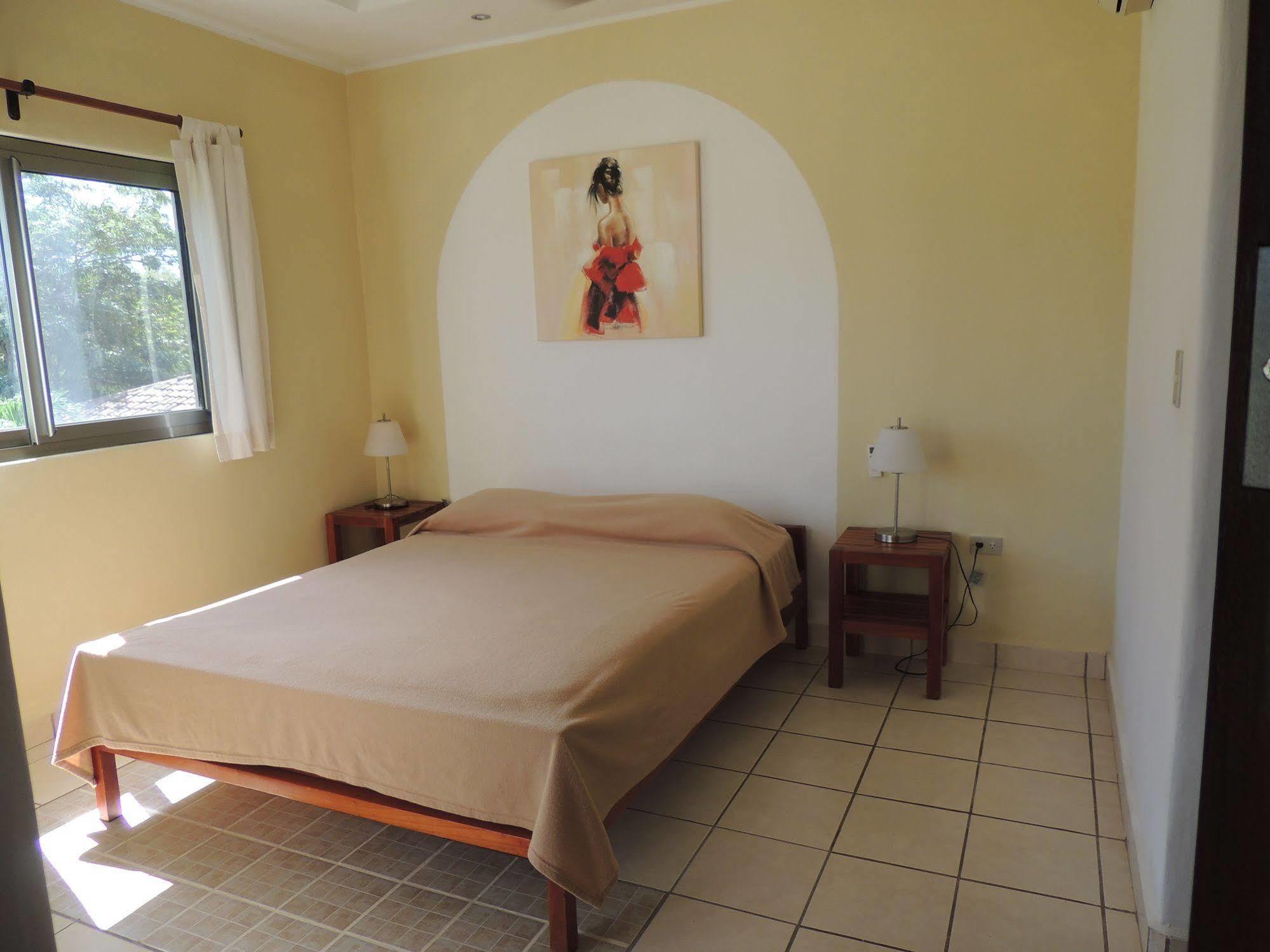 Hacienda Iguana Beach And Golf Resort Tola Exterior foto